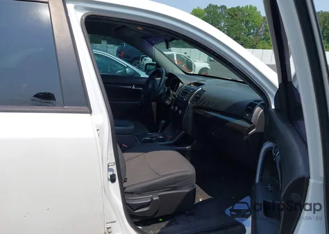 2012 Kia Sorento Lx V6 из США, поврежденный, VIN 5XYKT4A26CG220698